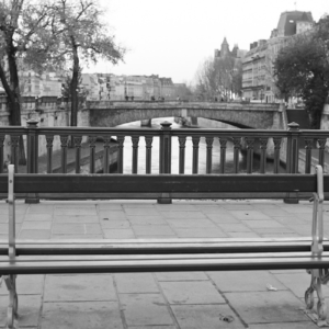 Poras Bench